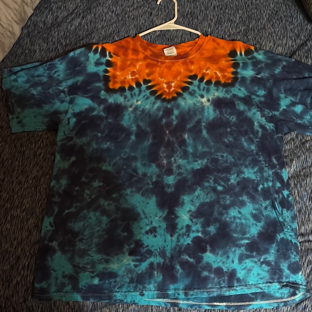 Vintage hand dyed one of a kind! Orange and Blue Short Sleeve Tie-Dye Tee